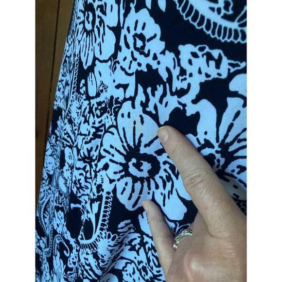 Susan Lawrence Black and White Stretch Pullover Top, Size 3X - Picture 5 of 8